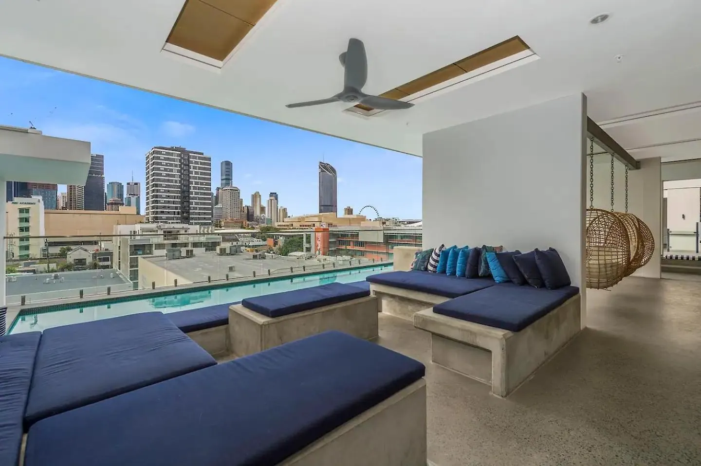 Million Dollar View, Best Location, King Bed, Pool Brisbane
